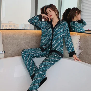 2021 Ženska satin пижама Kit s V-neck, Luksuzni Dizajn Križa Sa буквенным po cijeloj površini Svilene Pidžame, Kao što je Kućna Odjeća Xxl Pidžama Velike Veličine  10
